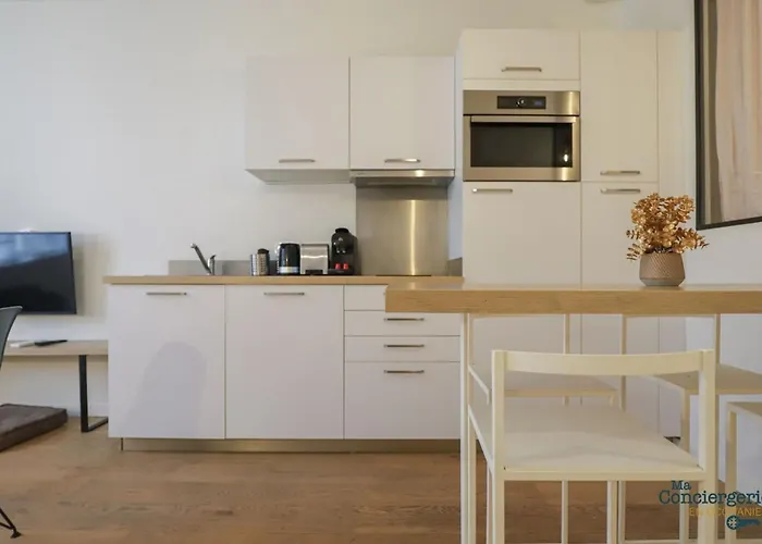 Dv6 Hyper-centre Metro A 3 Min